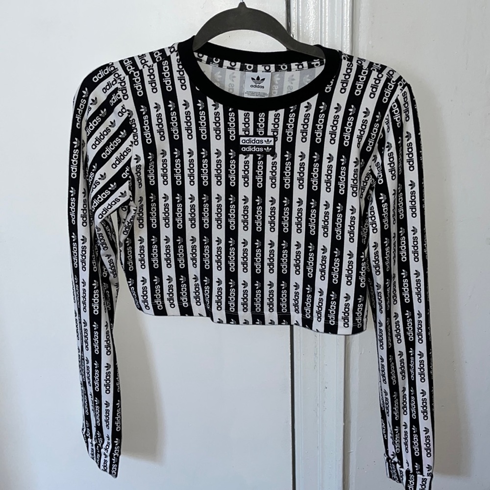 Adidas 3 stripe brand long sleeve crop top, size Small.